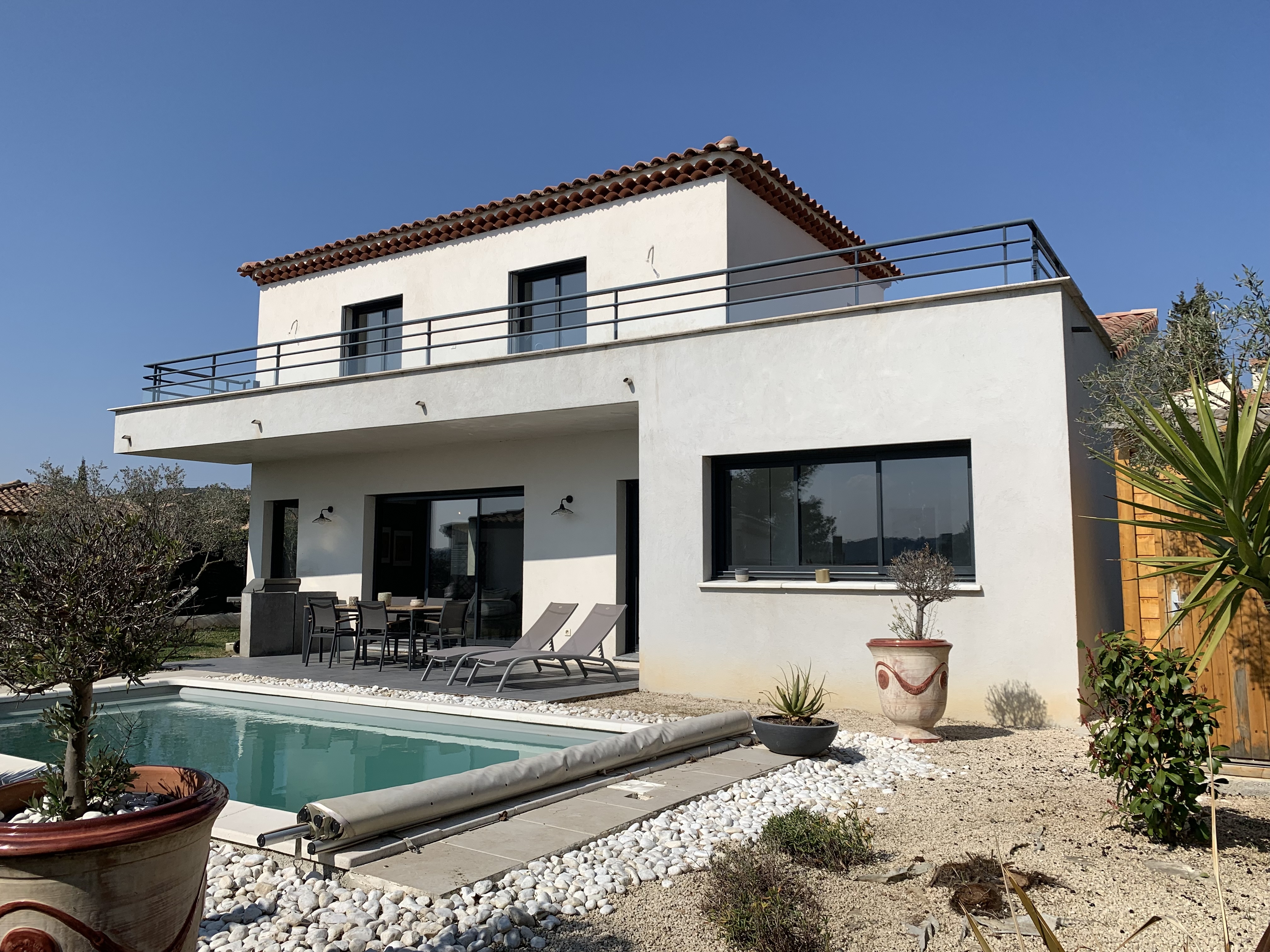 Photo 6 - A 20 Kms d'Aix-en-Provence, Villa 5 pièces contemporaine