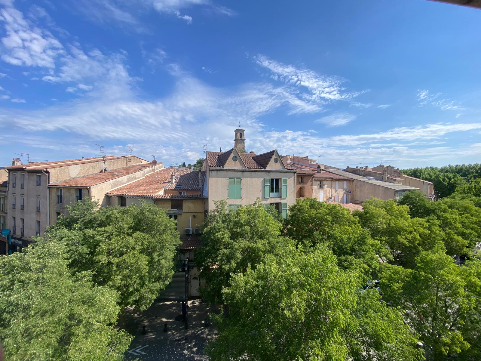 Photo 1 - Gardanne, Immeuble de rapport, 362m2 Hab+ annexes, 5 logements, 2 commerces